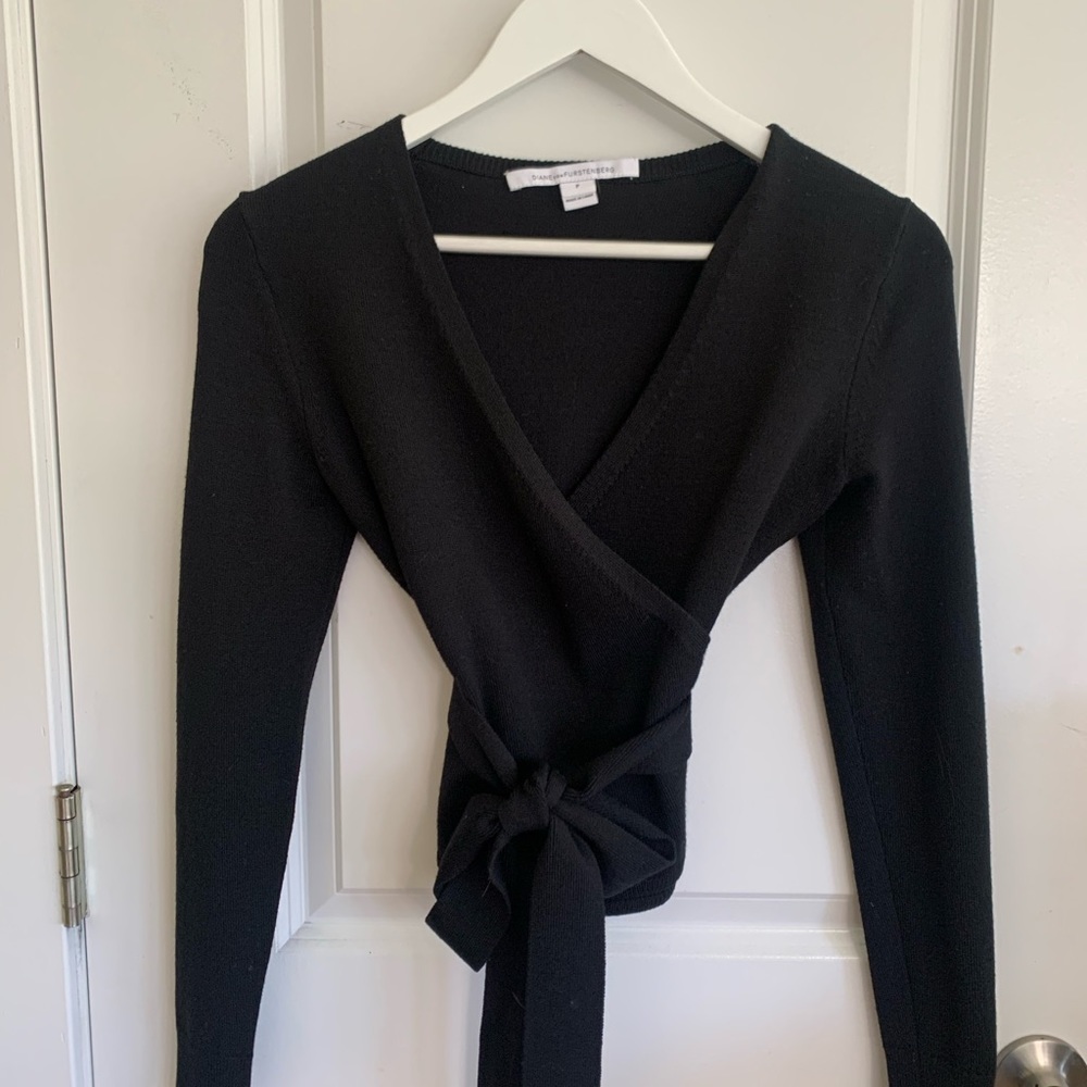 Diane Von Furstenberg wrap sweater. Ballet style wrap top.